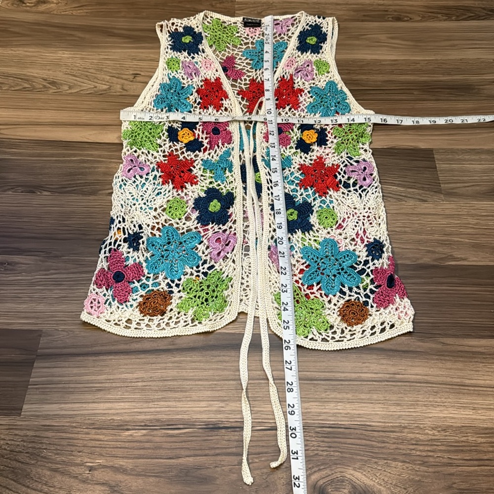 Vintage Floral Crochet Intricate Multicolored Front Tie Vest - Picture 11 of 13